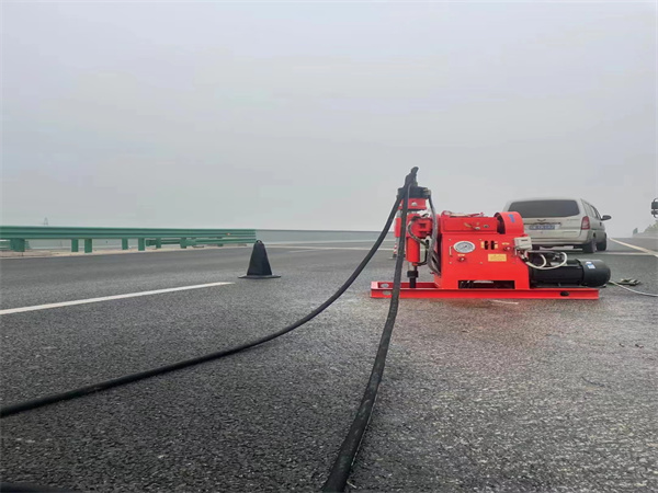 淅川马路路基路面开裂下沉注浆加固灌浆